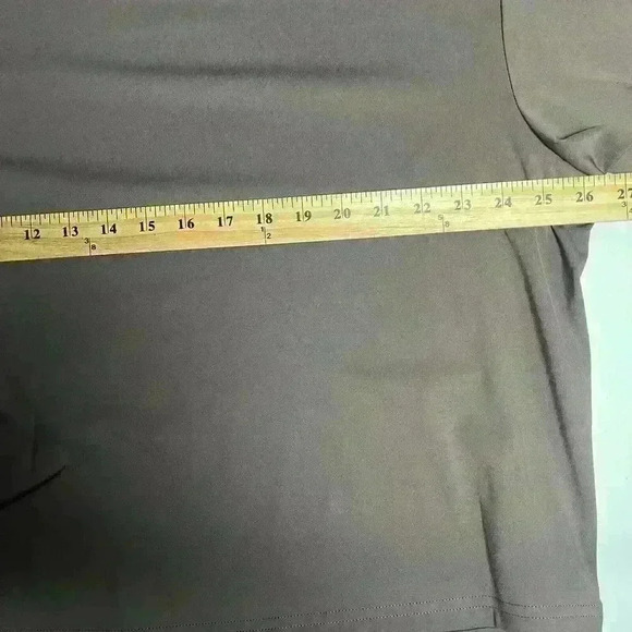 Columbia Uphill Edge Turtleneck Top Women’s XXL Brown Color NEW - Picture 6 of 6